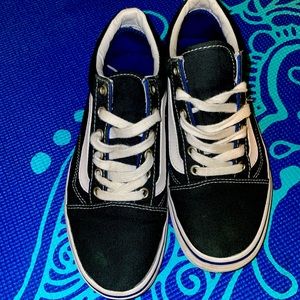 Women’s forest green vans